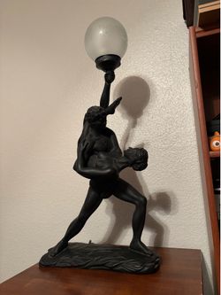 Nude Dancers figural Lamp