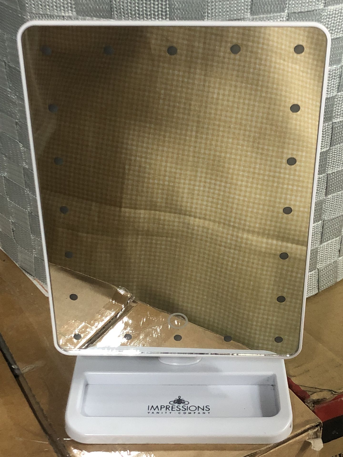 Mirror With Bluetooth Speaker