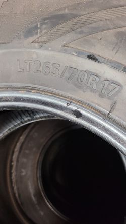 50 2 diferent brand LT265/70/R17