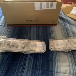 OEM Saturn SL1 1(contact info removed) Headlight Asmbly