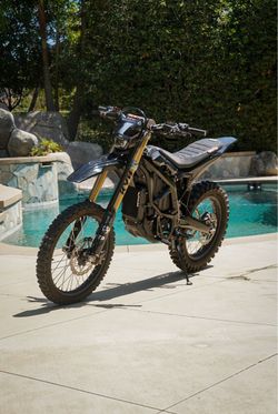 2025 Surron ultra bee