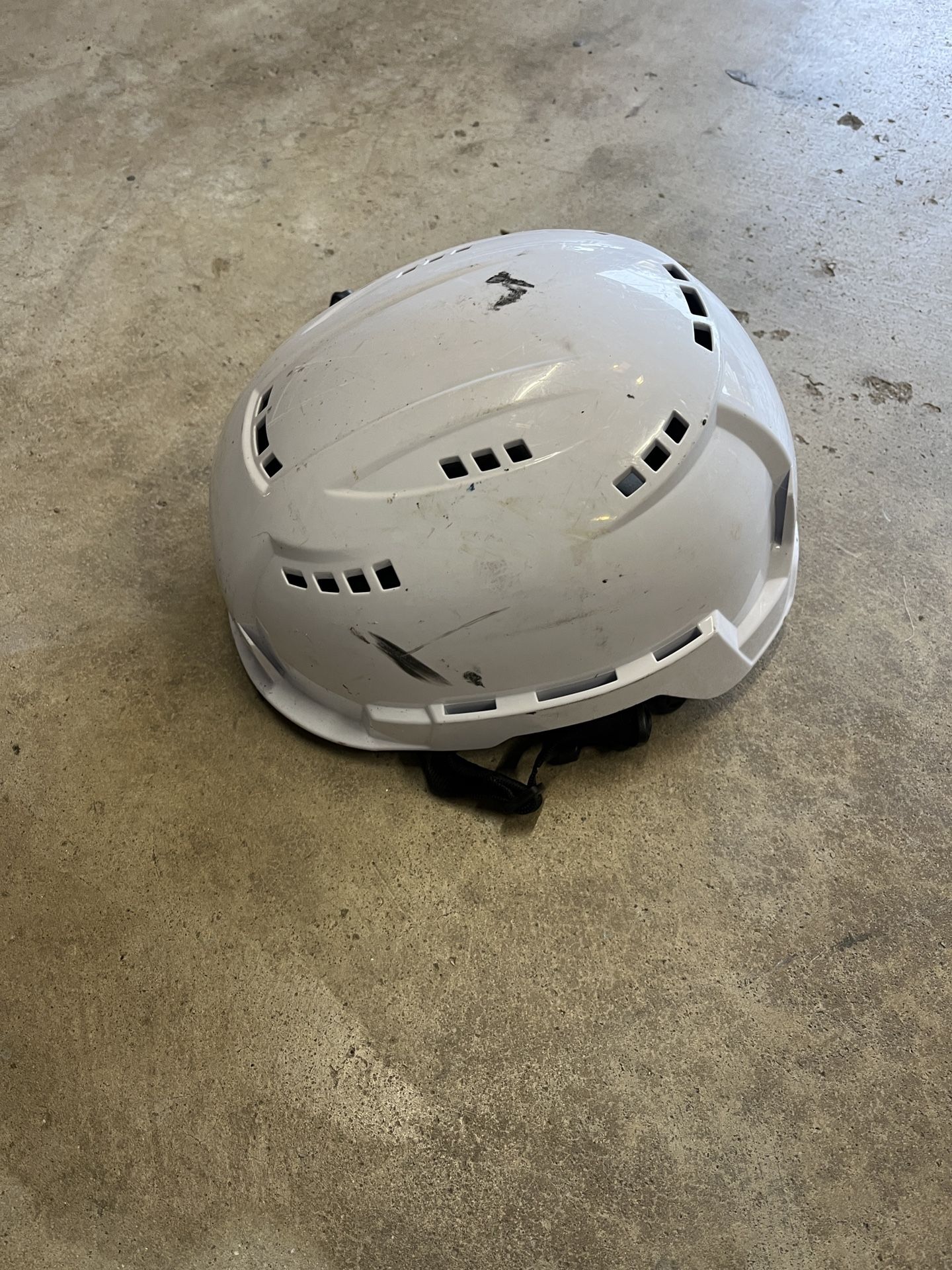 Milwaukee BOLT White Type 2 Class C Front Brim Vented Safety Helmet