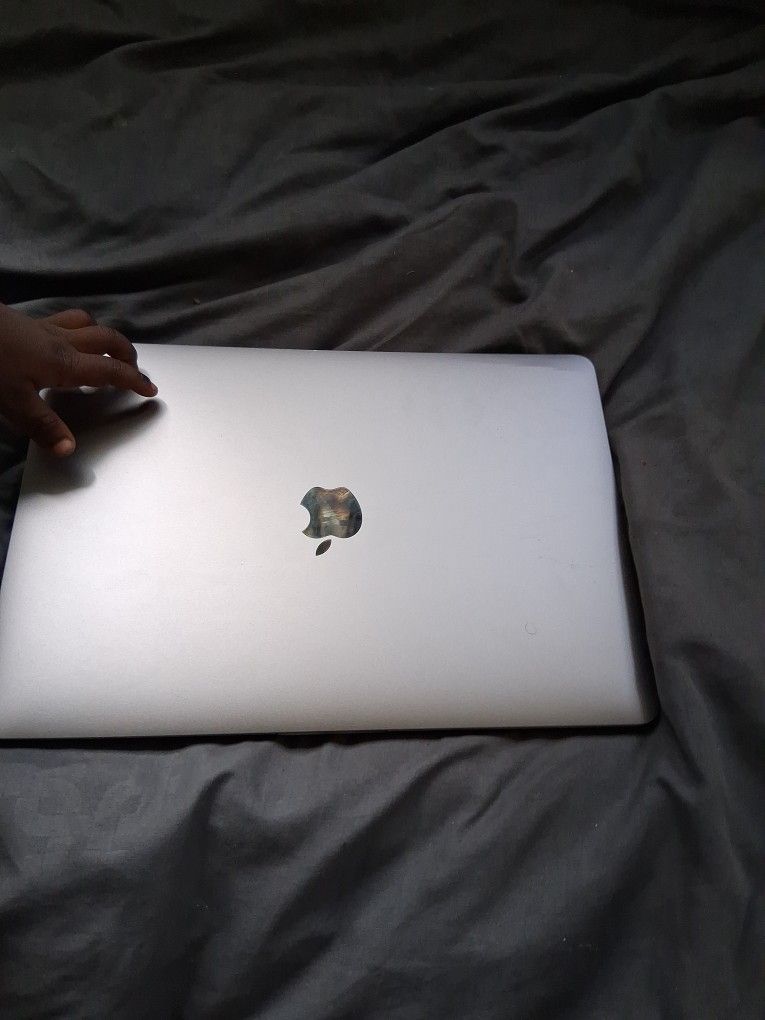 Apple Labtop