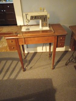 Singer Touch & Sew Hide-away Sewing Machine Cash Only  Local Pick Up