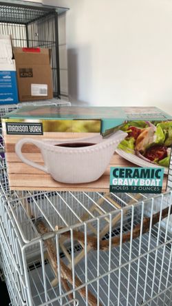 Brand new ceramic gravy/dressing boat