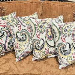 🪴🌸 Outdoor Accent Pillows – Set of 4 (Brand New!)