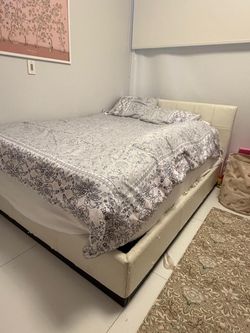 Queen bed with mattress
