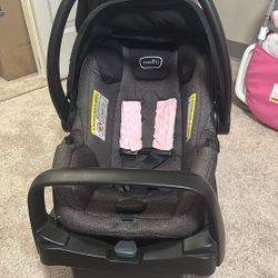 Evenflo Car Seat (Infant) 