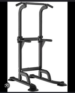 Pull up dip station