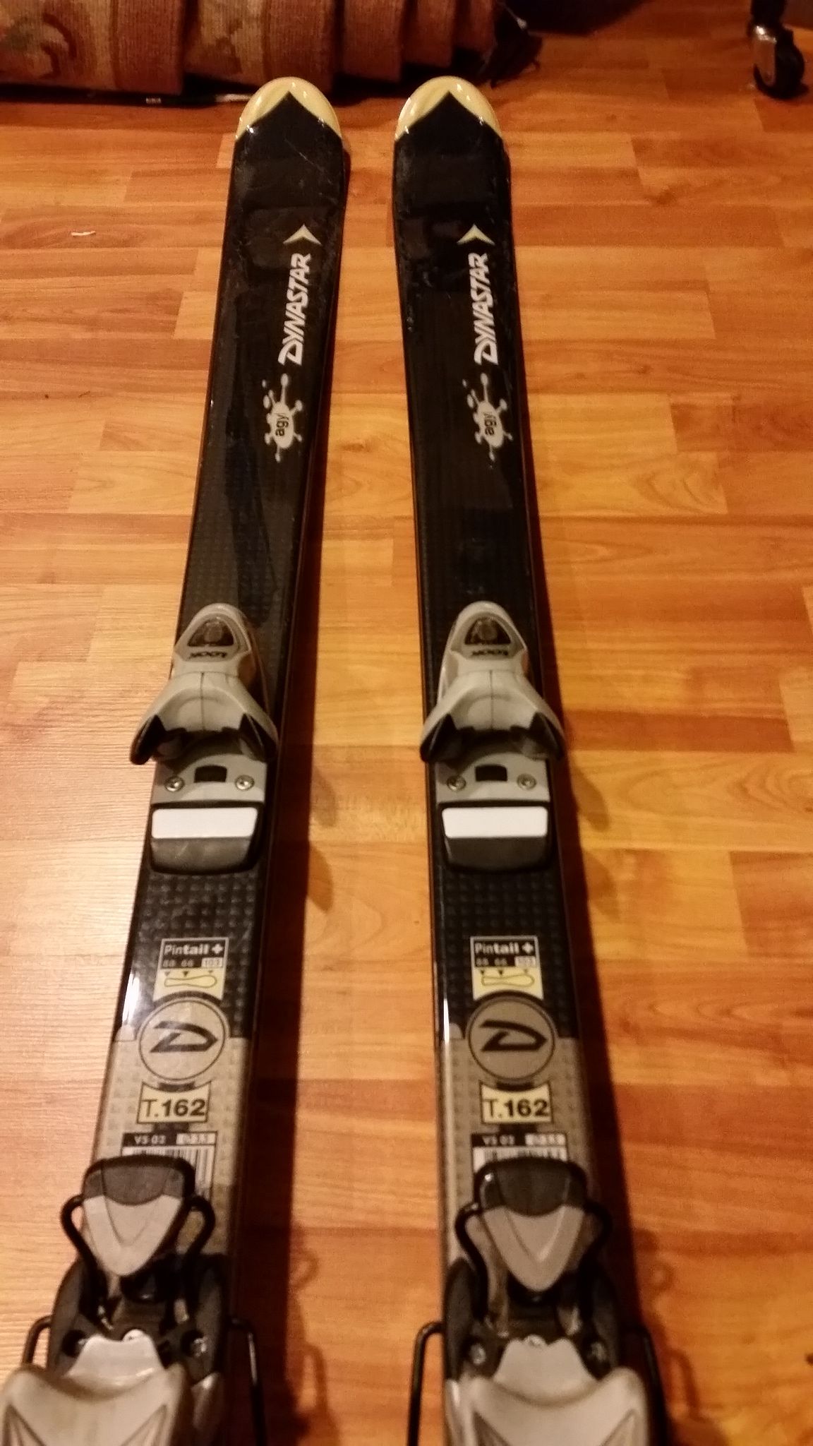 Dynastar agyl skis