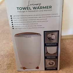 Zadro Luxury Towel Warmer In Used Excellent Condition 