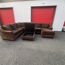*FREE DELIVERY* Locally Made XL 4 Piece Sectional Sofa