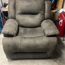 Recliner Chair 