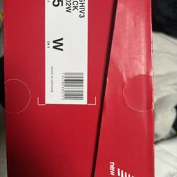 New Balance Size 9.5 Wide