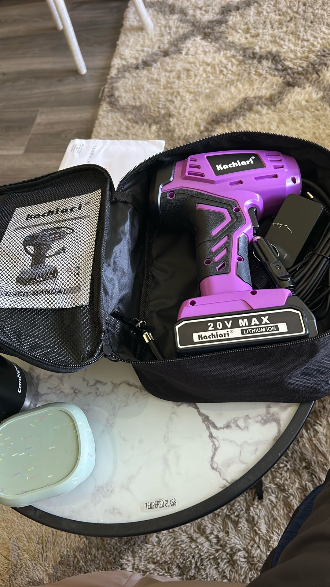 Cordless portable air compressor