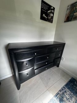 Black Bedroom Furniture Set – Dresser + Nightstand | Solid & Spacious