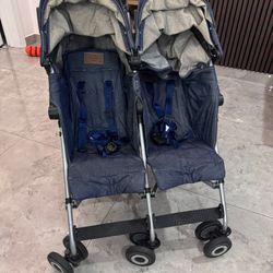Maclaren Twin Triumph Stroller Great Condition 