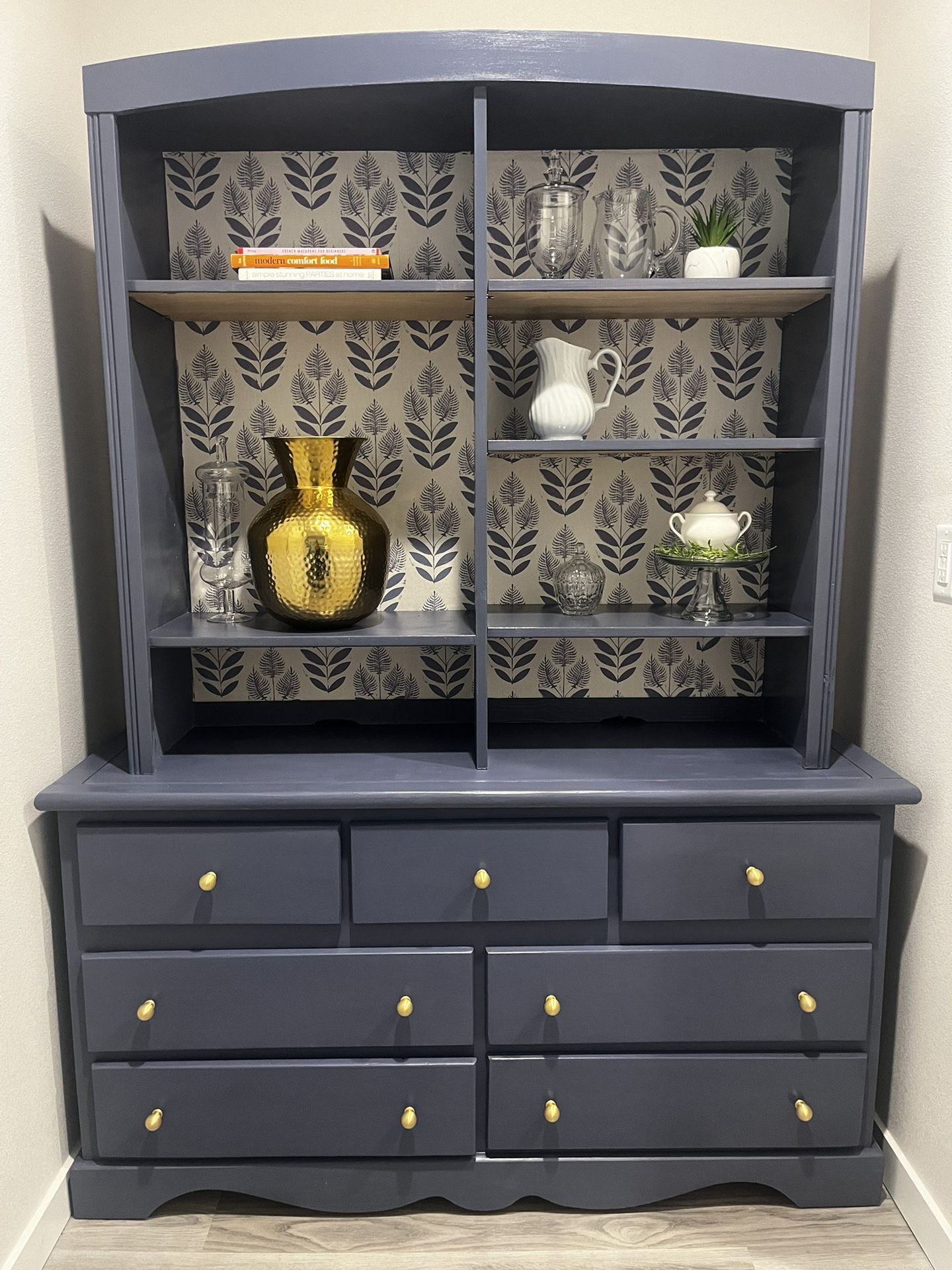 Stunning Statement Piece