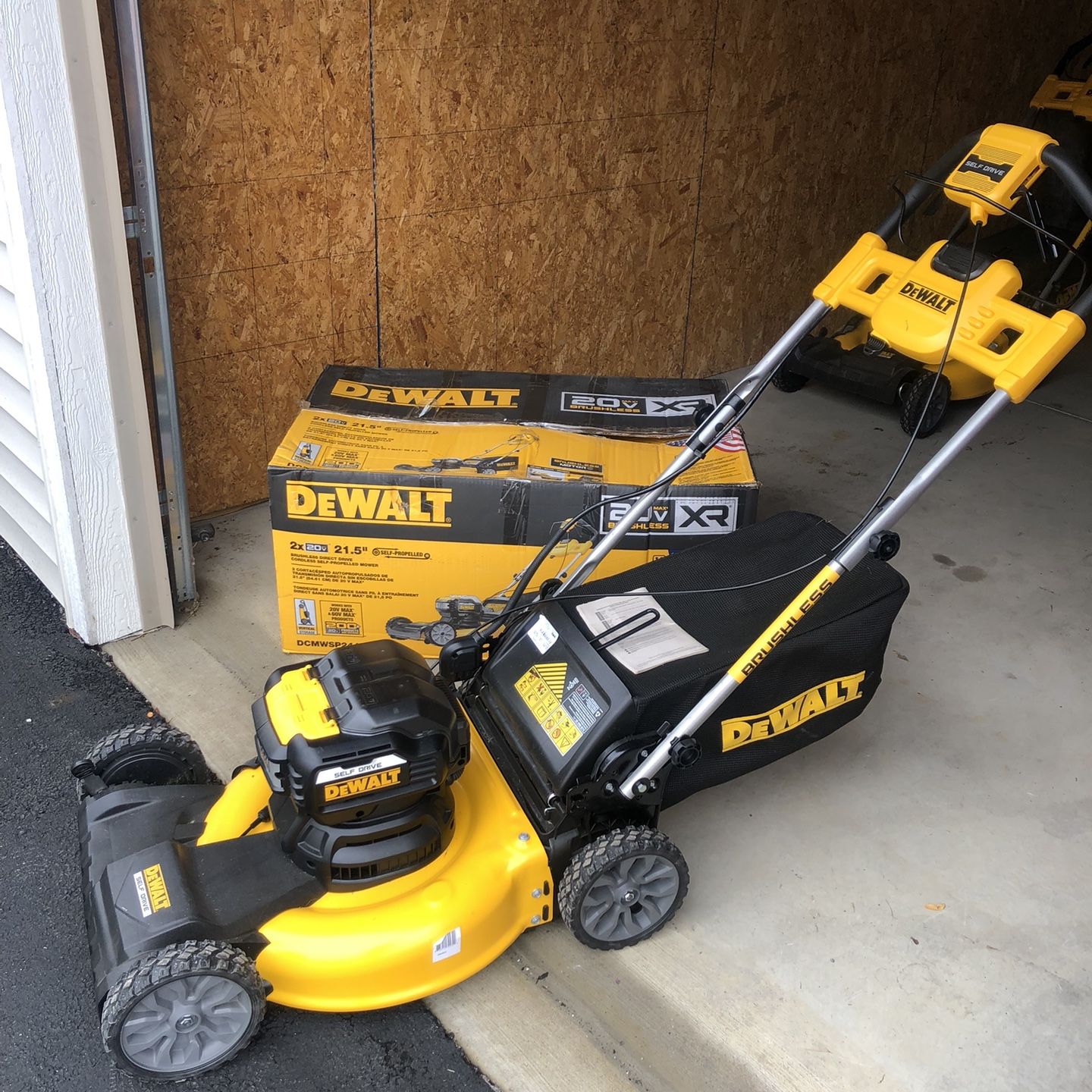 Dewalt Electric Lawnmowers 