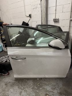 15 16 17 2017 Hyundai Sonata Plug In Hybrid DOORS