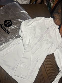 Al white Lululemon jacket