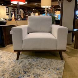  Mod Pearl Chair
