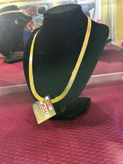 Necklace herringbone