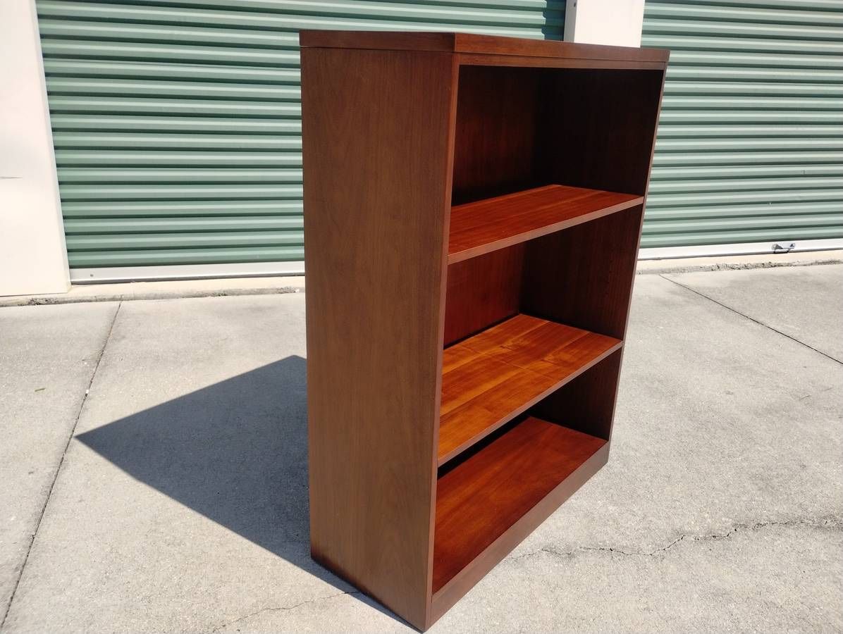 Executive Style 4ft Bookcase w/2 Shelves - Solid Wood!