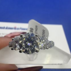 10kt,  Diamond Engagement Ring 5.9g 🤯 