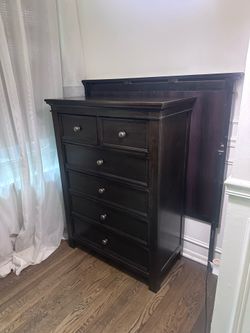 Ashley Furniture Alexee Bedroom Set — Dresser, Chest, Mirror, Nightstand + Optional Queen Bedframe