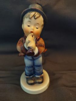 Hummel Serenade Figurine, #85/0