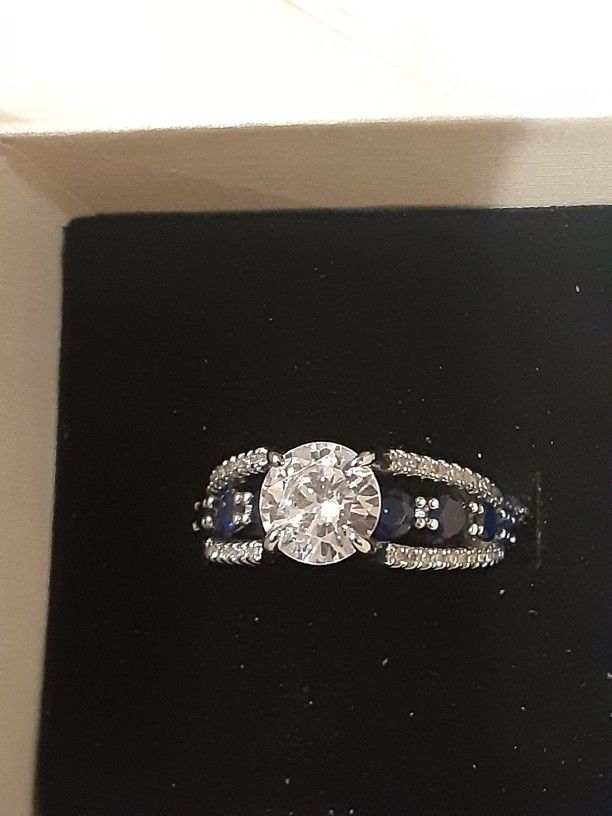 Cubic Zirconia Diamond With Sapphires