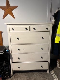 Used Ikea 6 drawer chest of drawers - dresser - white