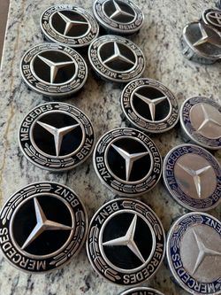 Mercedes center cap