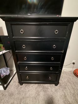 Dresser
