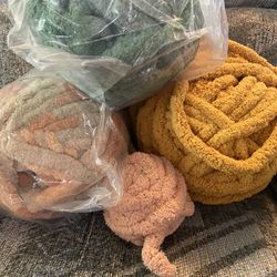 Bernat Blanket Extra Thick Yarn