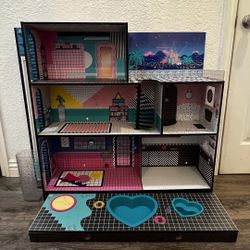 LOL doll house
