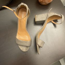 Report Heels Size 8 1/2