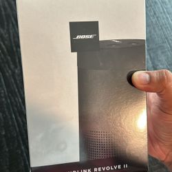 NEW Bose SoundLink Revolve II