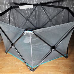 New - Pamo Babe 6-Panel Portable & Foldable Baby Playpen