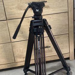 MAGNUS VT-400.  TRIPOD