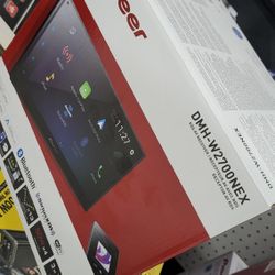 Pioneer 2700 NEX Brand New Wireless Apple Car Play 