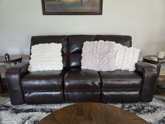 Luxury Leather Power Reclining Sofa with Power Headrests