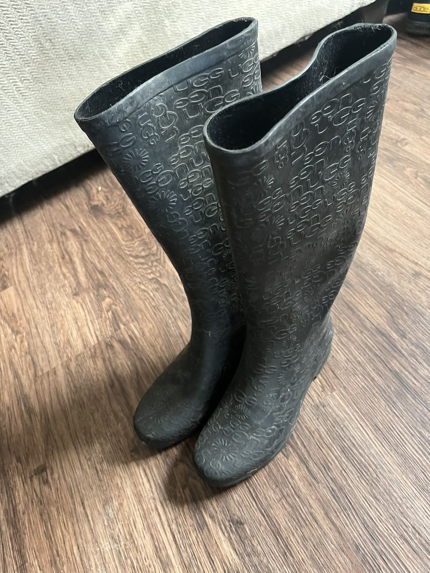 UGG Women Rain/snow Boots 