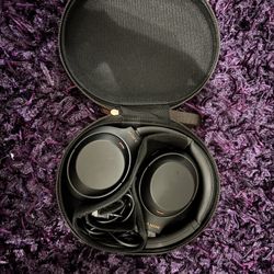 Sony WH-1000XM4 Black Noise Canceling Headphones