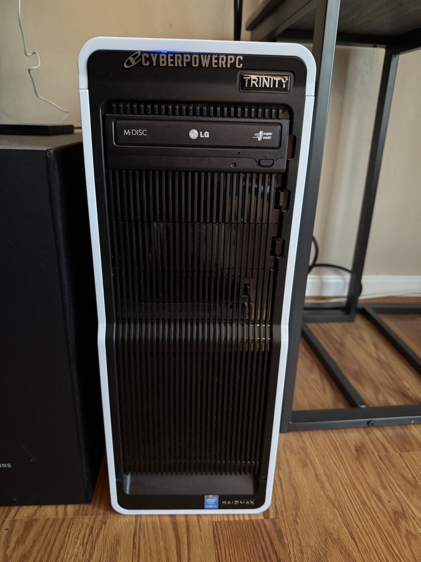 Gaming PC Intel i7 Radeon RX 6650 XT