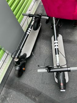 Scooter x 2