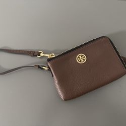 Tory Burch Corner Zipper Wristlet
