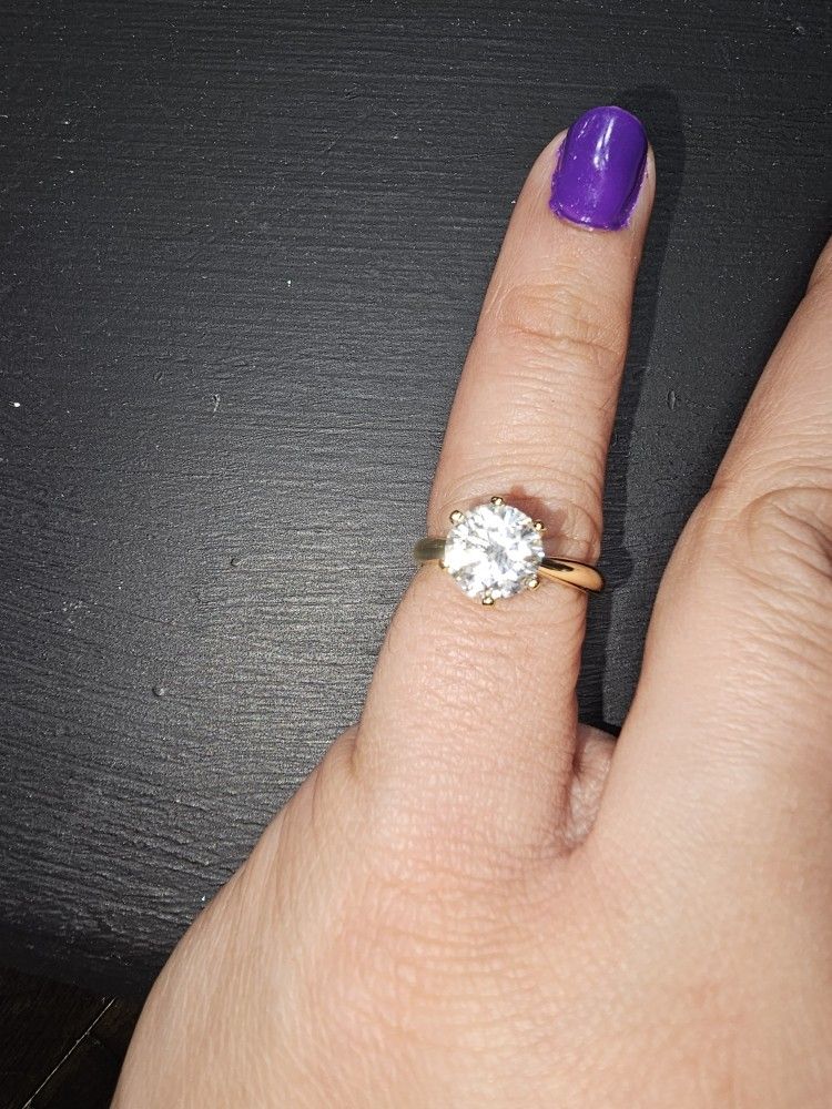 2 CT Moissanite Ring Size 6