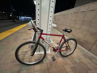 Diamondback Ascent Mountain Bike 80s Model